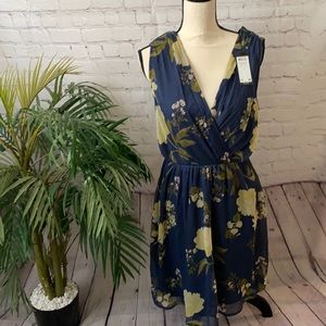 NWT sleeveless floral dress